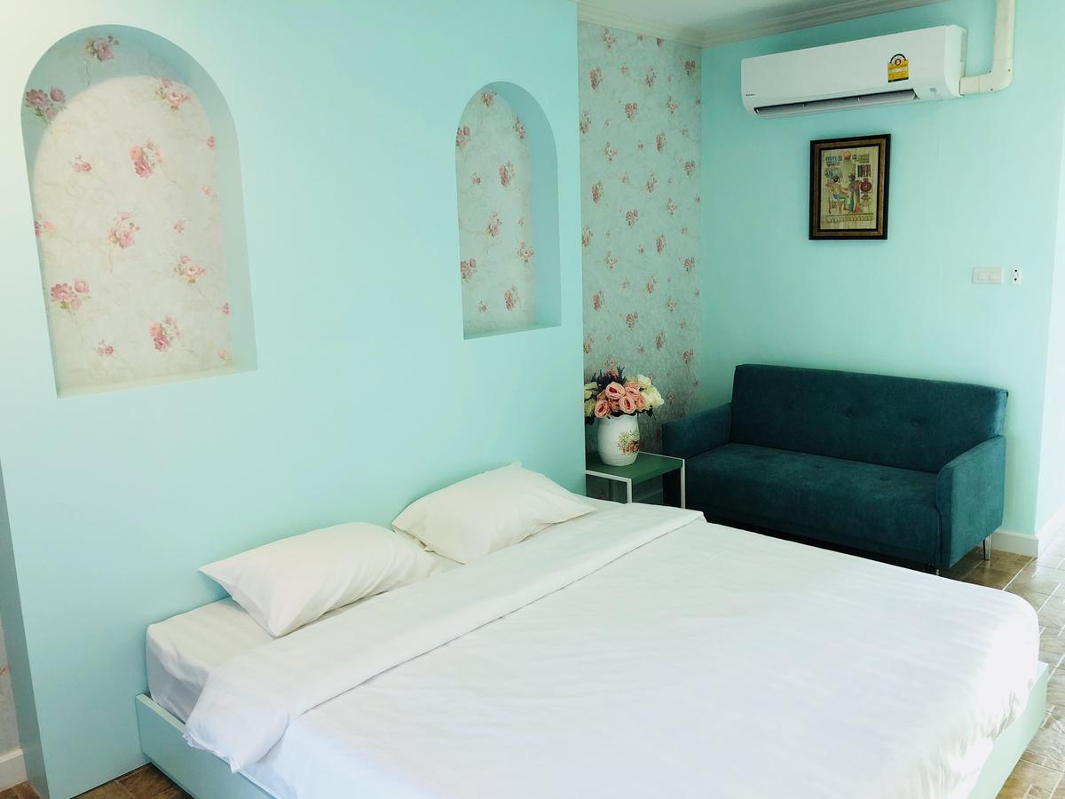 Krinnatra Villa Чонбури Екстериор снимка