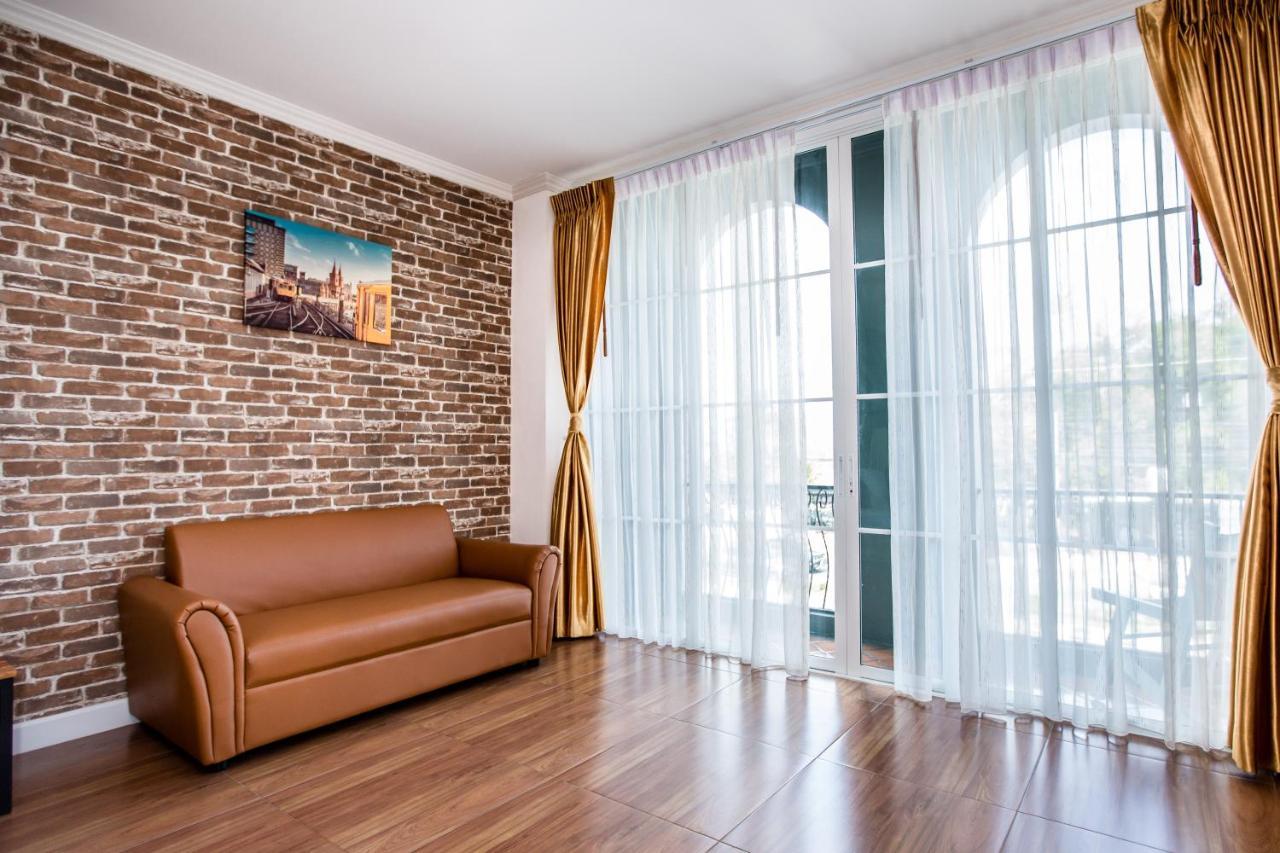 Krinnatra Villa Чонбури Екстериор снимка